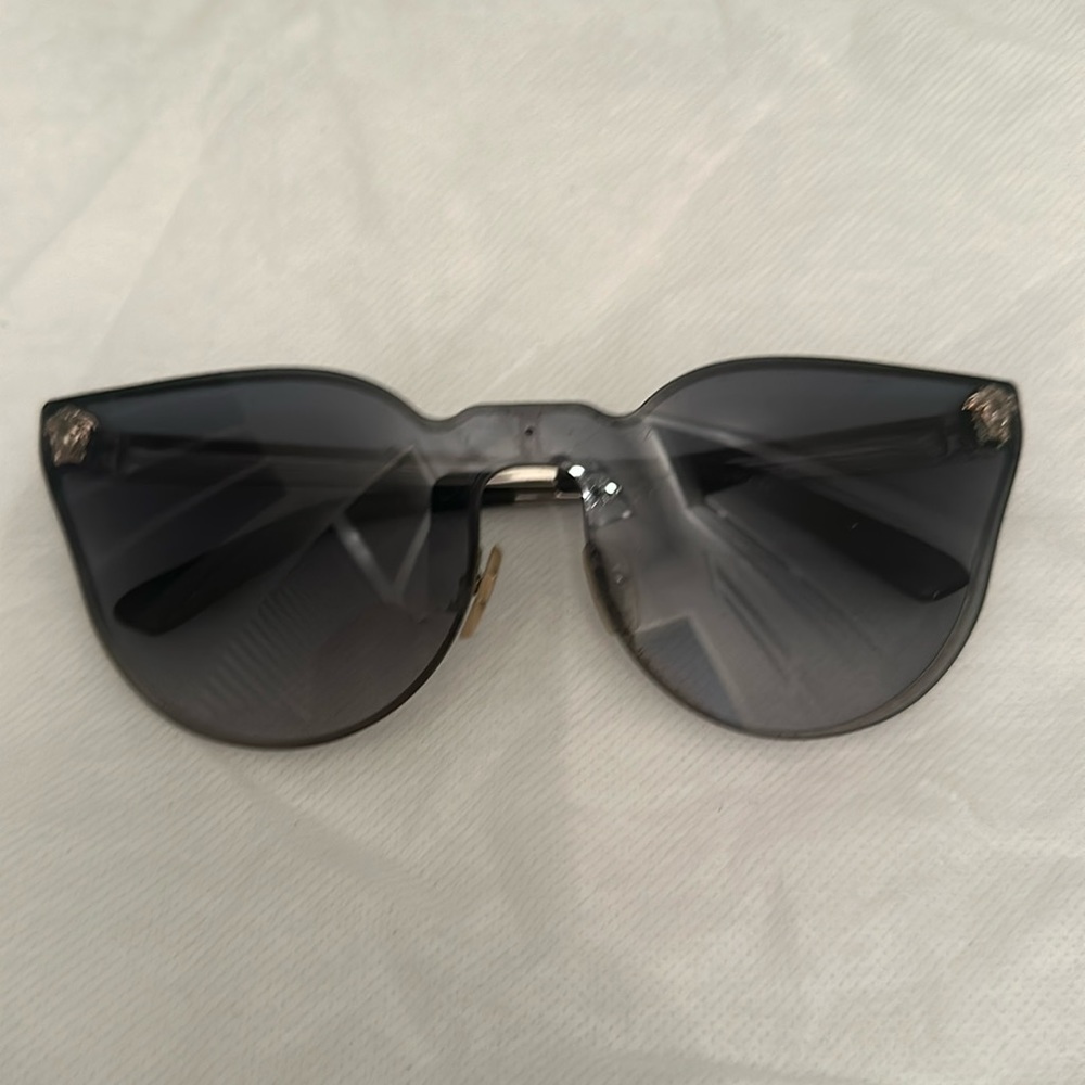 Vintage Versace  Sunglasses, Mod 2120 in Silver Dark Gray Black Lenses